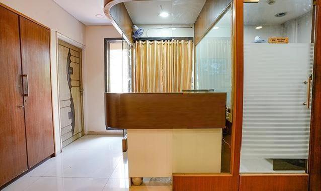 New Prabhu Sharan By Glitz Hotels 纳威孟买 外观 照片