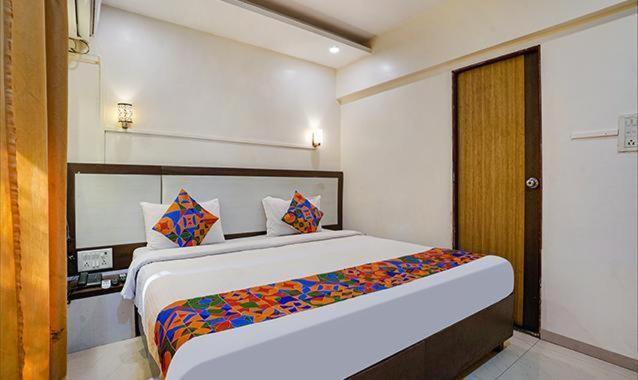 New Prabhu Sharan By Glitz Hotels 纳威孟买 外观 照片